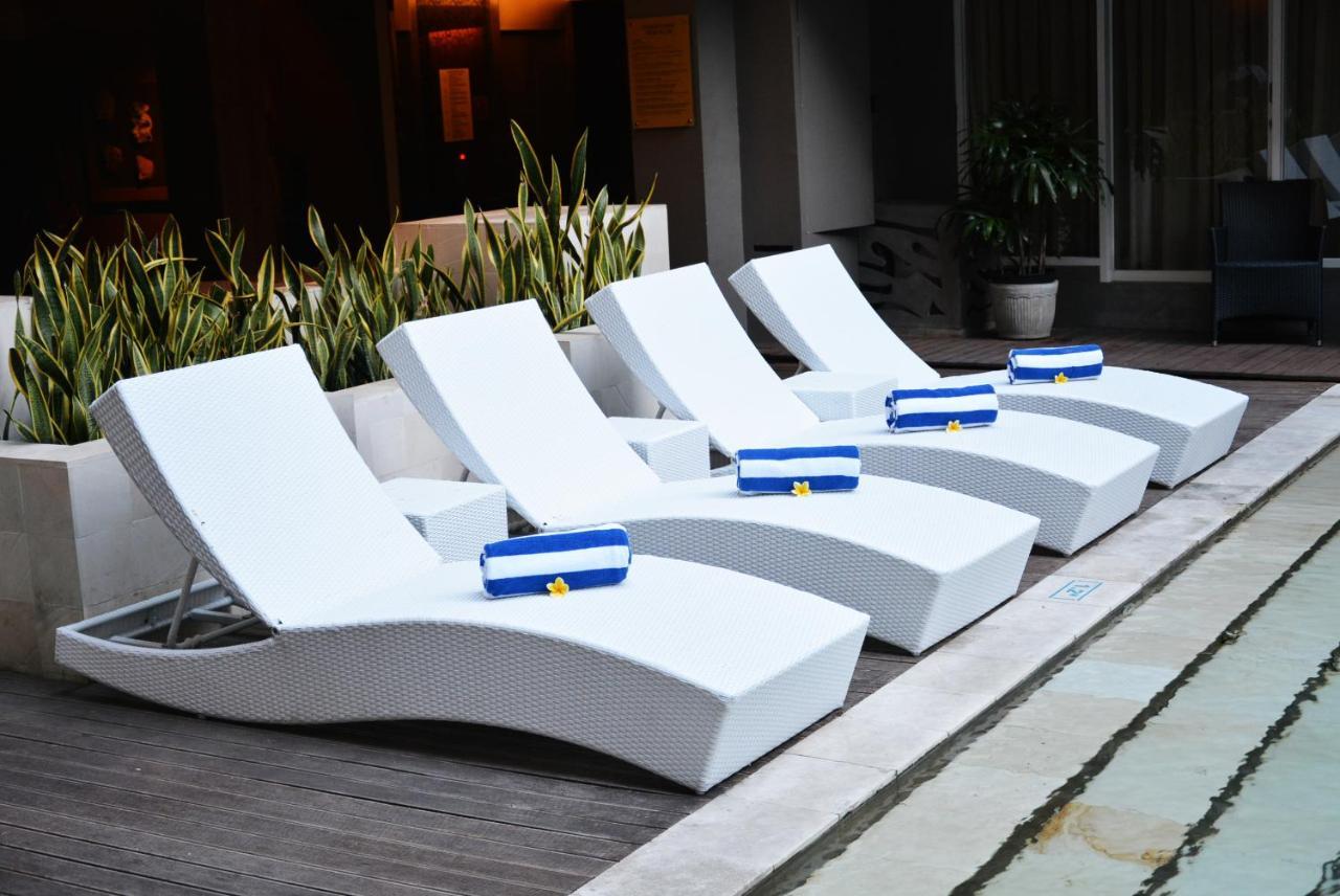 Hotel Ramada By Wyndham Bali Sunset Road Kuta Seminyak Esterno foto