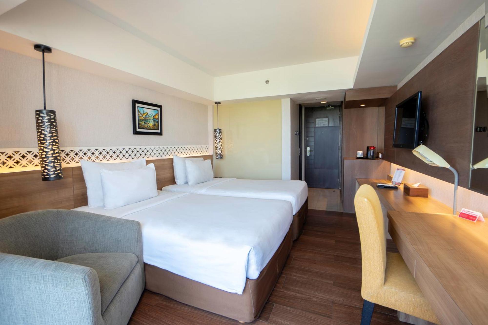 Hotel Ramada By Wyndham Bali Sunset Road Kuta Seminyak Esterno foto